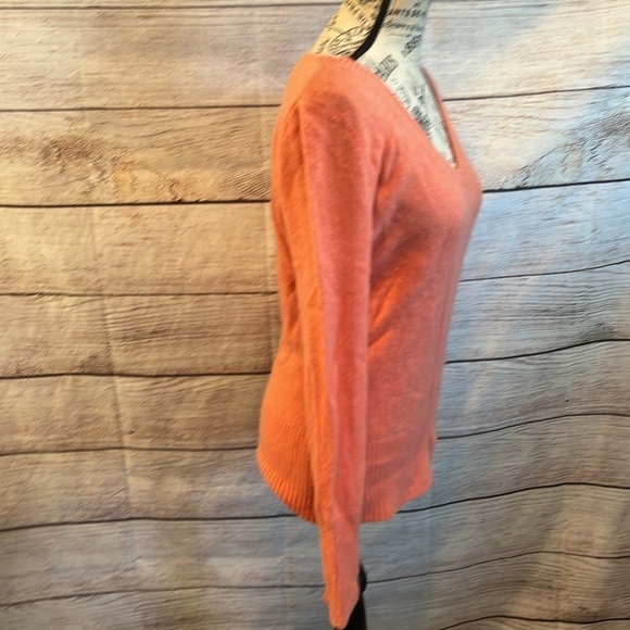 Christopher Fischer Cashmere Sweater V-neck Peach Long Sleeves Size XL - Picture 4 of 10